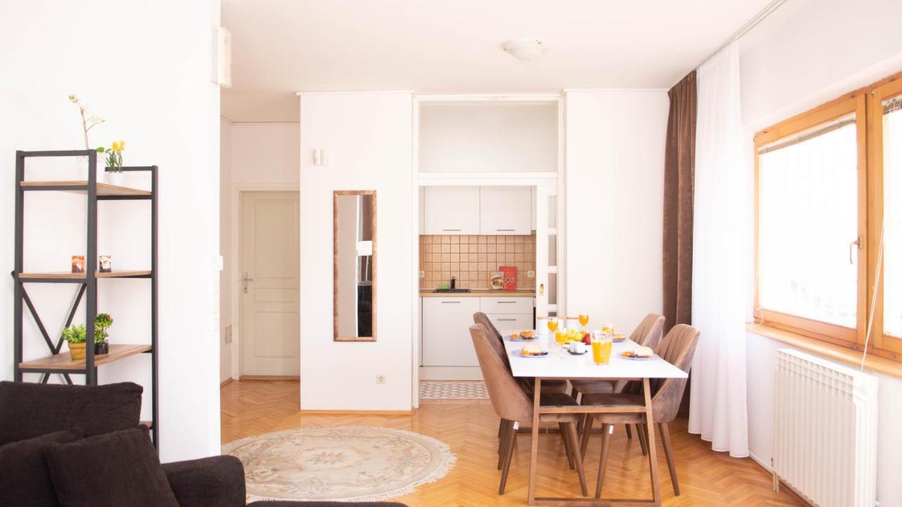 Beautiful Duplex In Heart Of Old Town - Free Parking Apartman Szarajevó Kültér fotó
