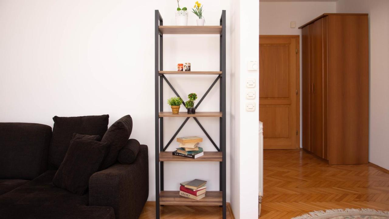 Beautiful Duplex In Heart Of Old Town - Free Parking Apartman Szarajevó Kültér fotó