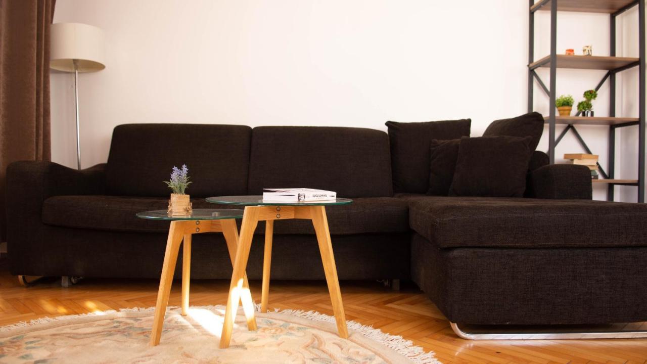 Beautiful Duplex In Heart Of Old Town - Free Parking Apartman Szarajevó Kültér fotó
