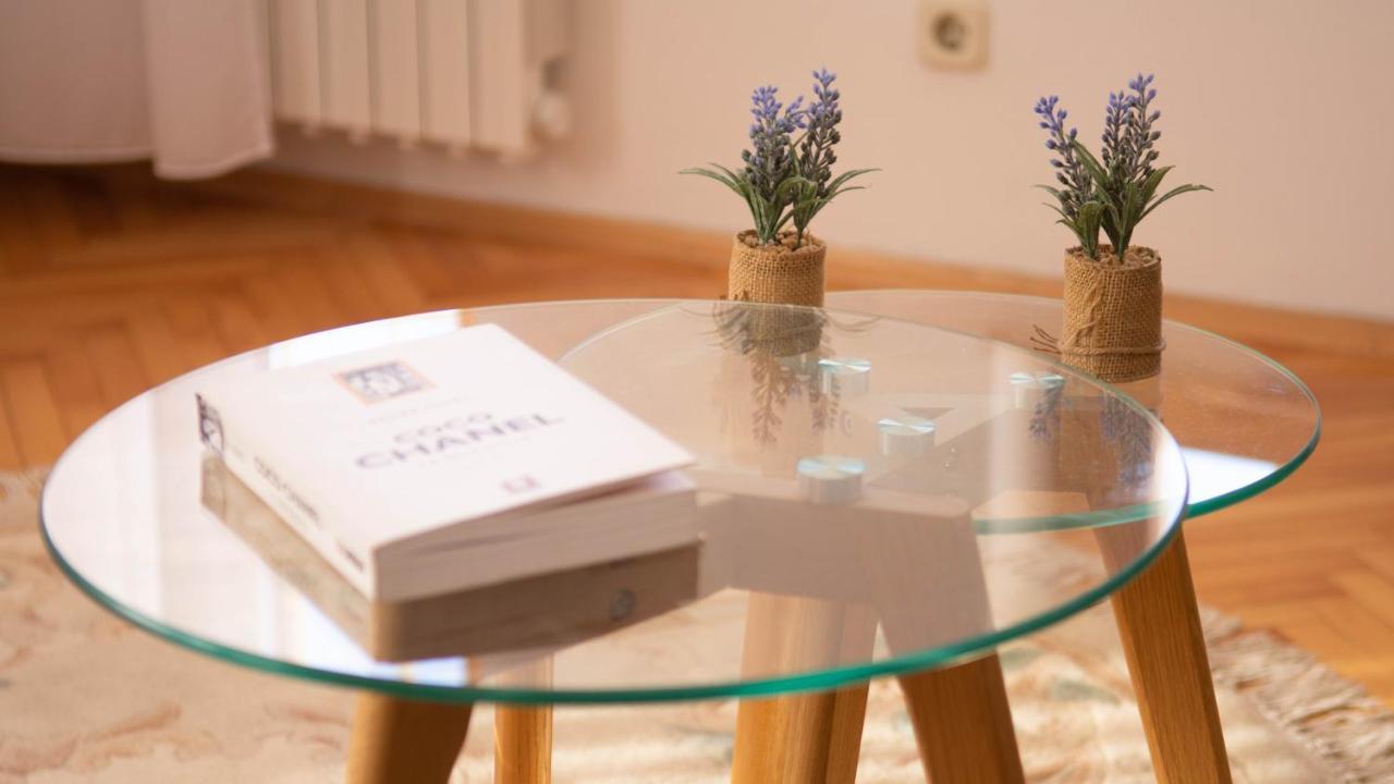 Beautiful Duplex In Heart Of Old Town - Free Parking Apartman Szarajevó Kültér fotó