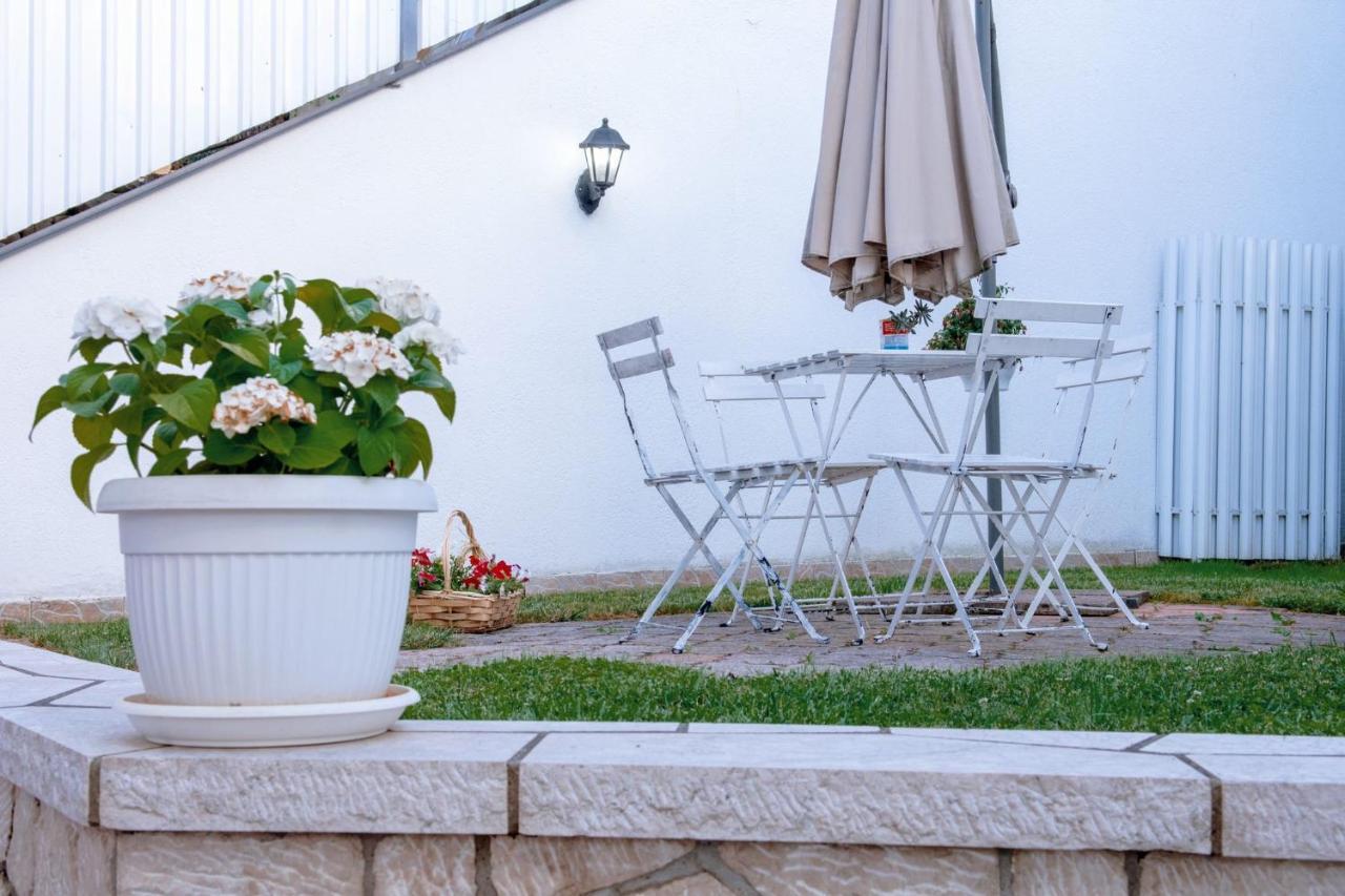 Beautiful Duplex In Heart Of Old Town - Free Parking Apartman Szarajevó Kültér fotó